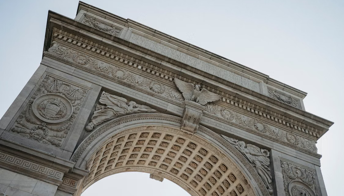 Trump Moves Ahead With Washington Arch Plans Despite Approval Concerns