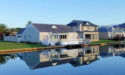 American Buyers Priced Out: $125K Salary Now Required for Average US Home