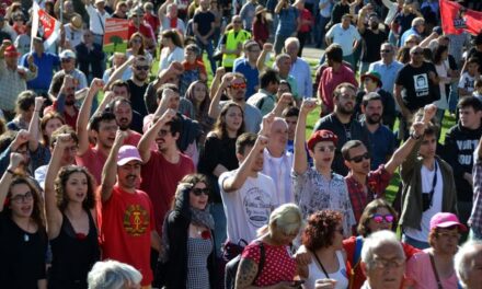 Will AI Replace Dockworkers Next? SoCal Labor Rallies Fight Back Against Job-Snatching Automation