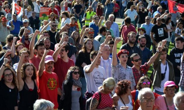 Will AI Replace Dockworkers Next? SoCal Labor Rallies Fight Back Against Job-Snatching Automation