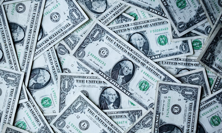 Federal Reserve Maintains Interest Rates as Investors Monitor Inflation and Economic Growth